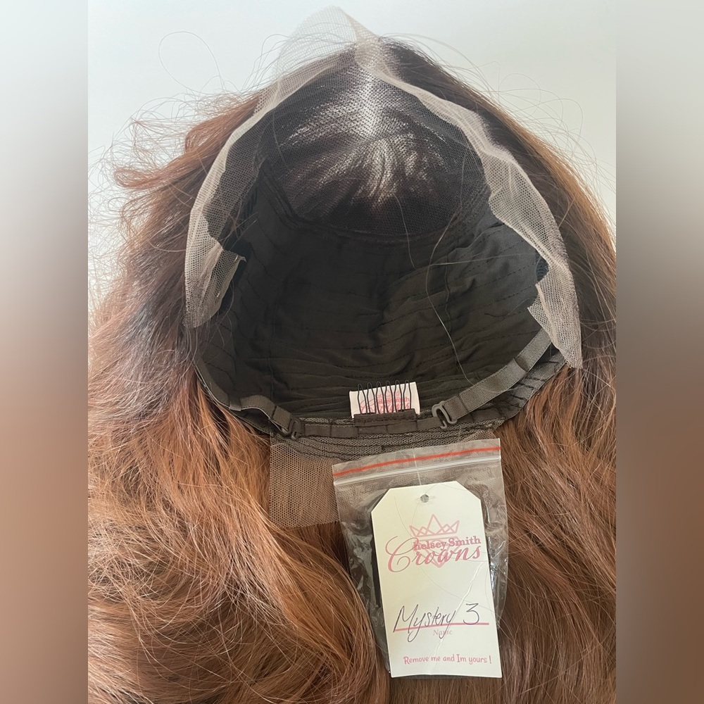 Chelsey Smith Crowns NWT Mystery 3 Wig Standard Cap - Picture 7 of 13